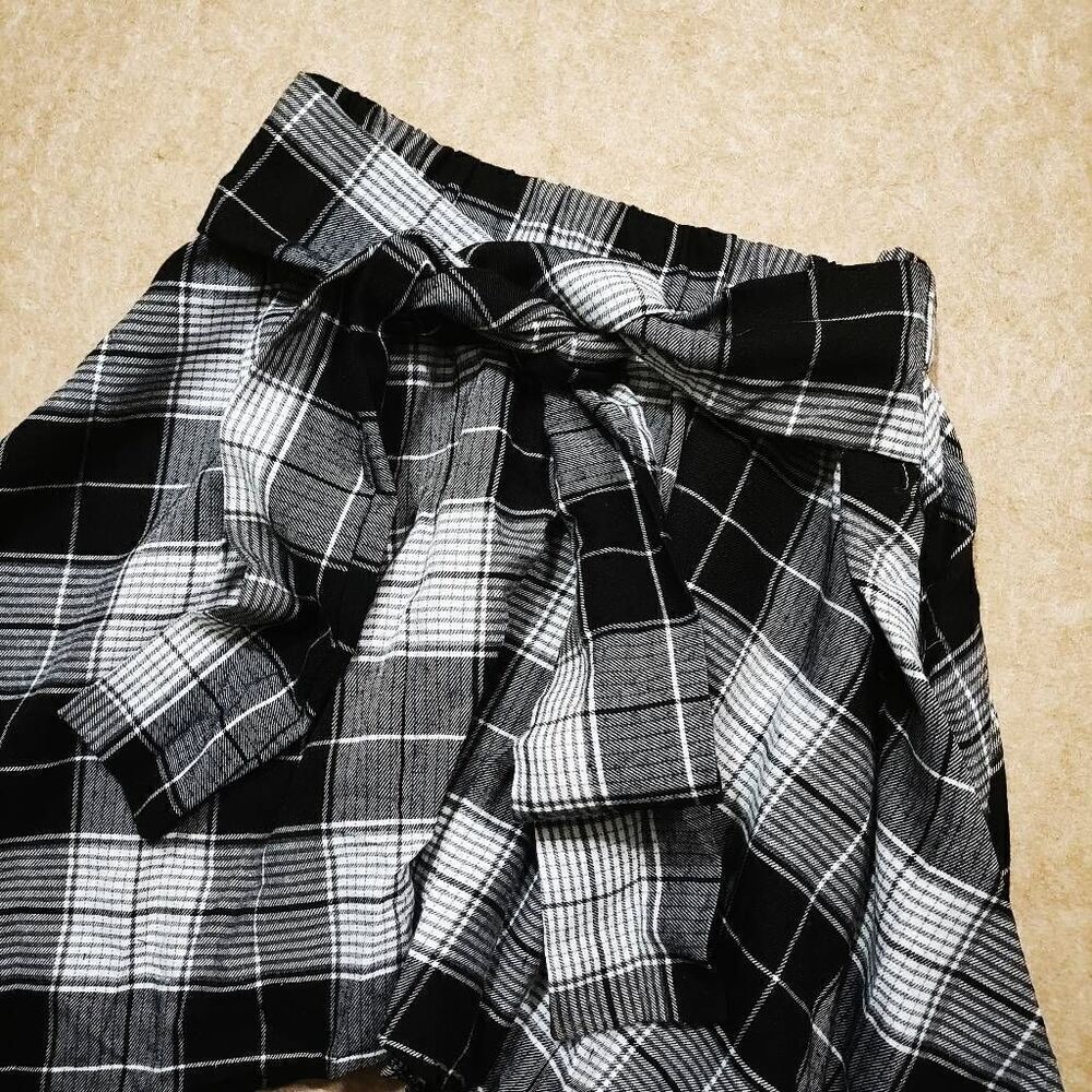 Women's Flannel Asymmetrical Hemline Plaid Front Tie Skirt XLARGE #1 - Picture 6 of 8
